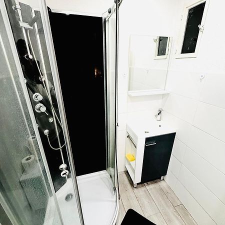 Worldroom Chambre Privee Avec Espace Commun Perpiñán Exterior foto