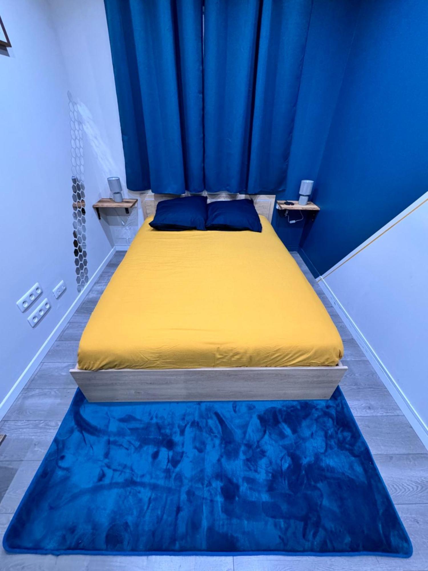 Worldroom Chambre Privee Avec Espace Commun Perpiñán Exterior foto