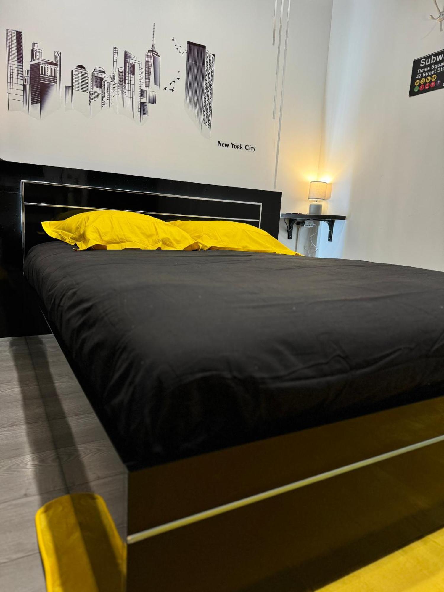 Worldroom Chambre Privee Avec Espace Commun Perpiñán Exterior foto