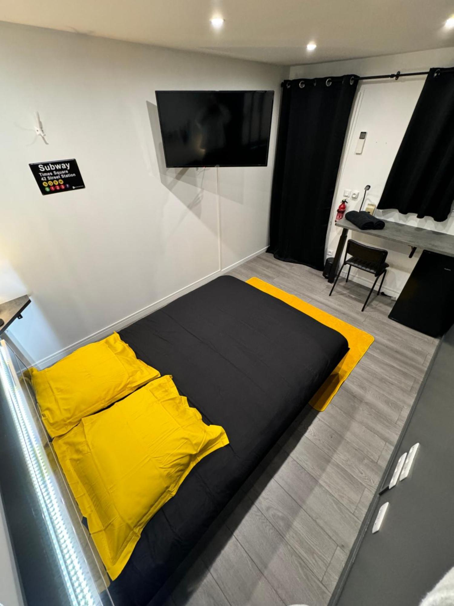 Worldroom Chambre Privee Avec Espace Commun Perpiñán Exterior foto