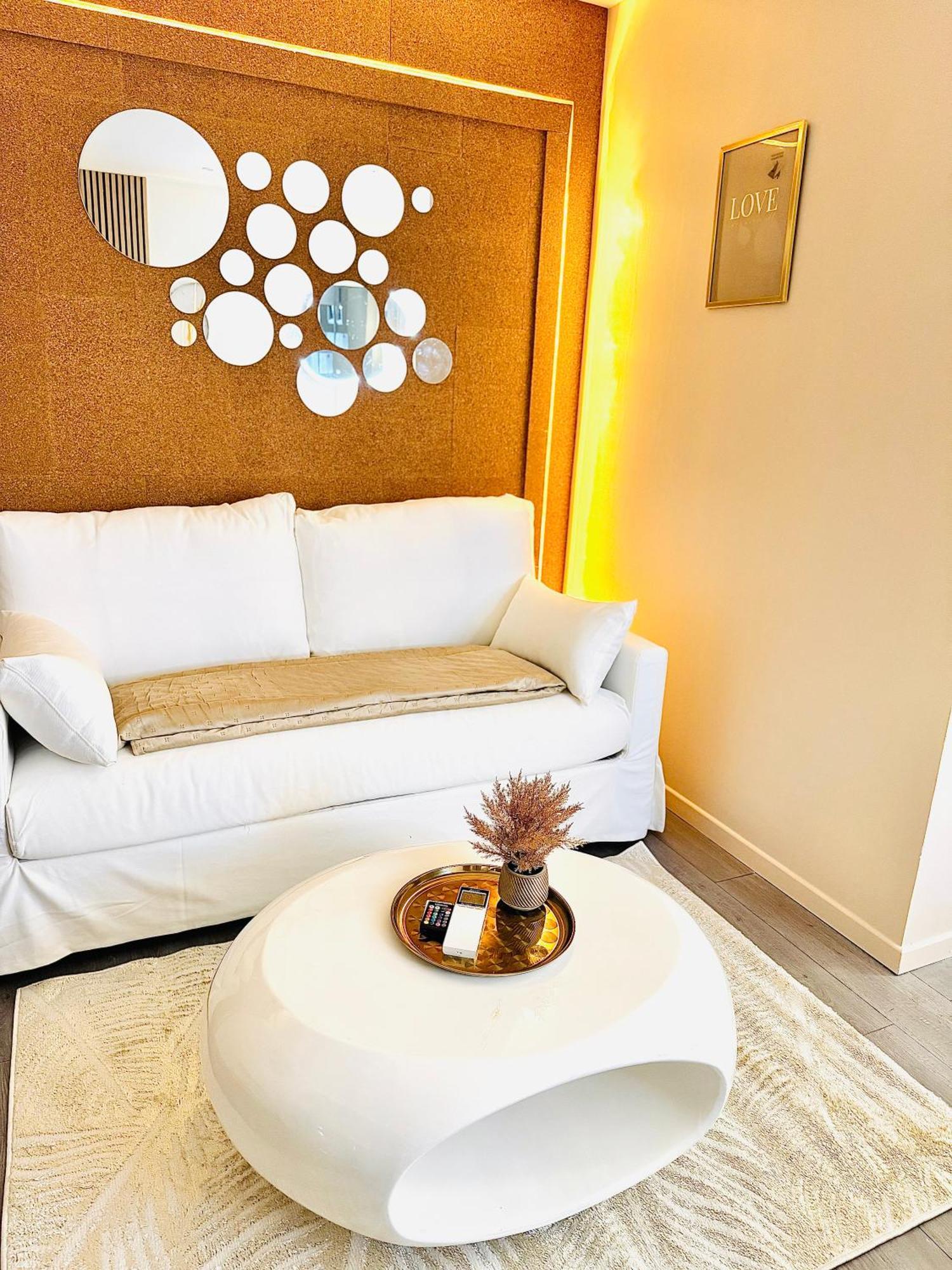Worldroom Chambre Privee Avec Espace Commun Perpiñán Exterior foto