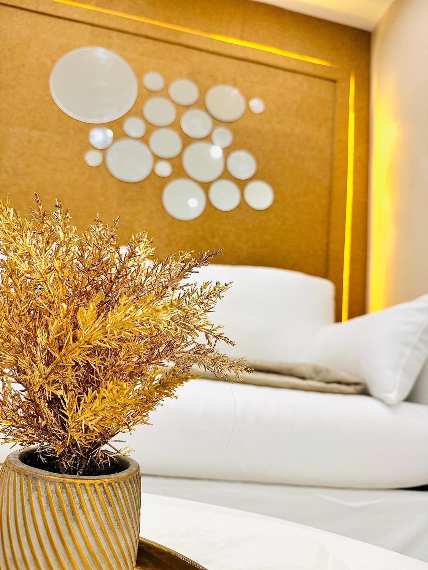 Worldroom Chambre Privee Avec Espace Commun Perpiñán Exterior foto