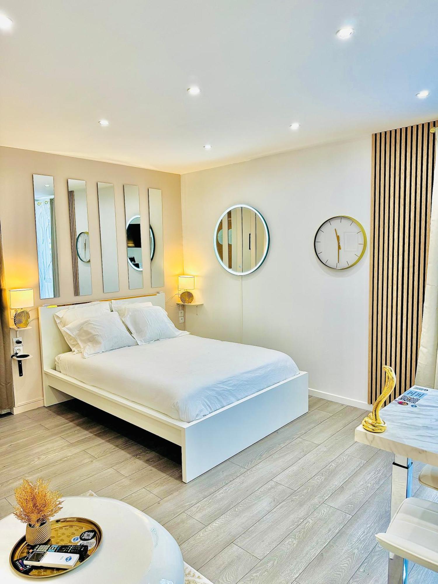 Worldroom Chambre Privee Avec Espace Commun Perpiñán Exterior foto